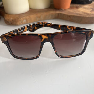 Alfred Sung Tortoiseshell Sunglasses Polarized Retro Square Boxy Y2K Oversized